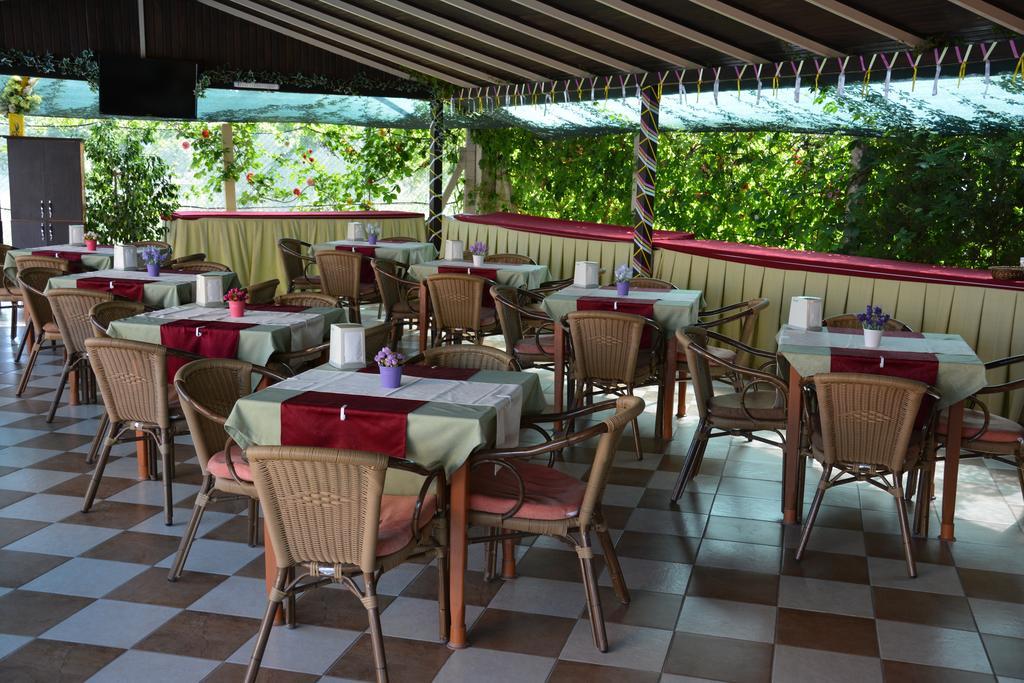 Yavuzhan Hotel Side Bagian luar foto