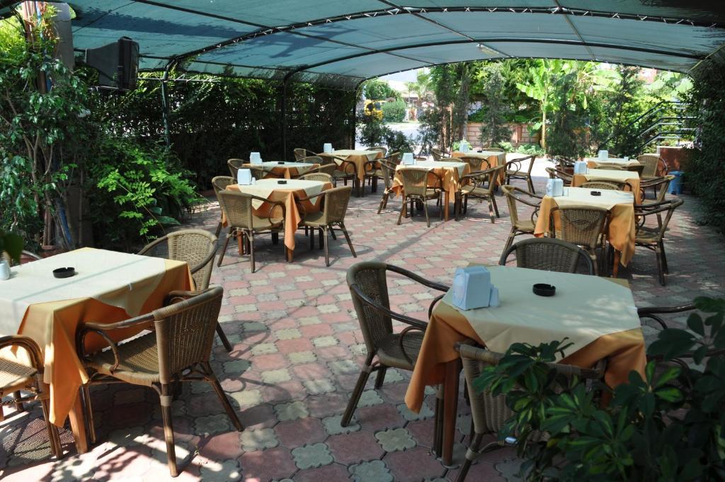 Yavuzhan Hotel Side Bagian luar foto